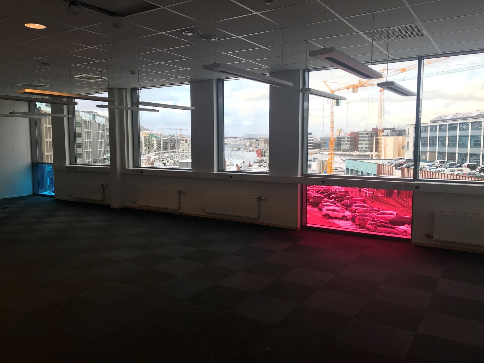 Åpent landskap med flott utsikt over Solheimsviken og Puddefjorden Galleribilde