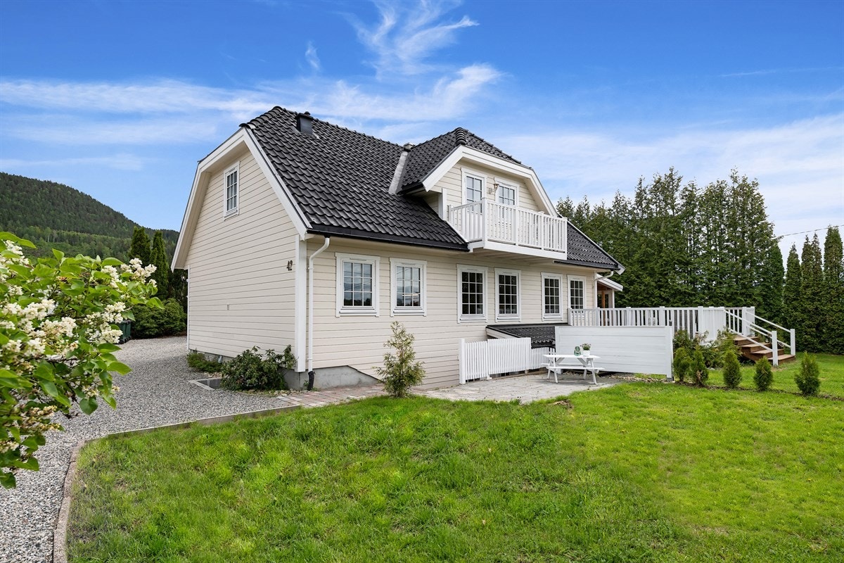 Privatmegleren Drammen ved John Granly Steen og Nicolas Alexander Ellingsen har gleden av å presentere Vendelborggata 42! Galleribilde