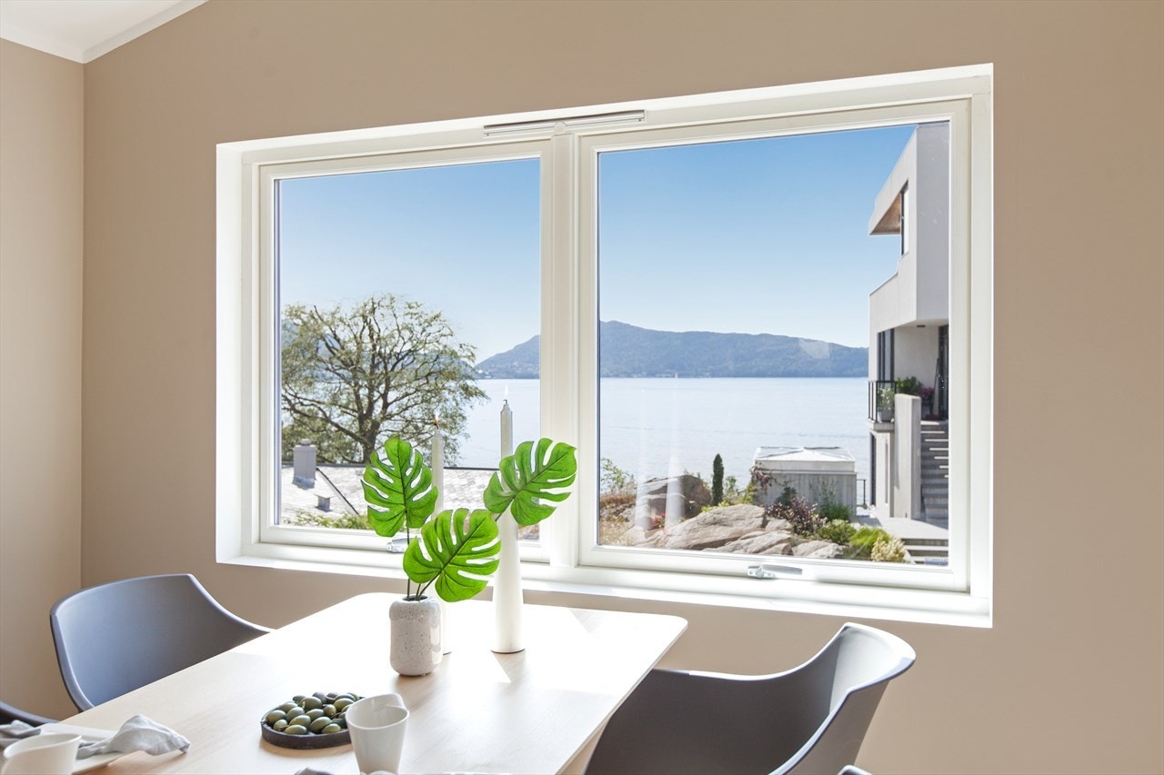 Nydelig utsikt fra 3. etasje. Galleribilde