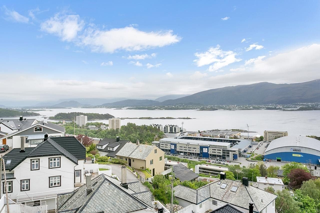 Utsikt fra balkong Galleribilde