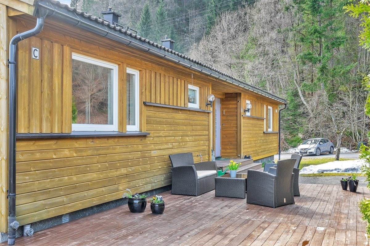 terrasse v/inngangsparti Galleribilde