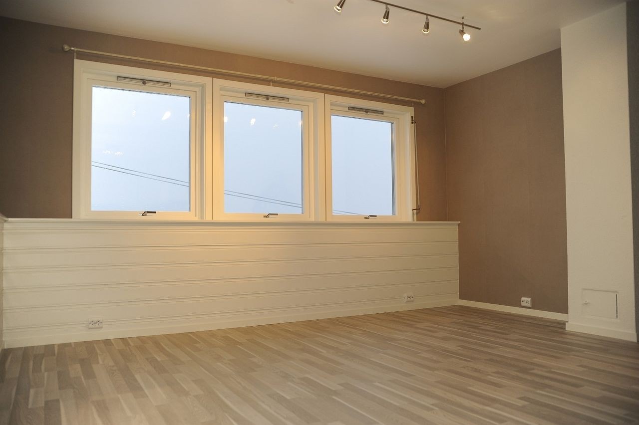 Stue med flott utsikt over Tromsøya Galleribilde