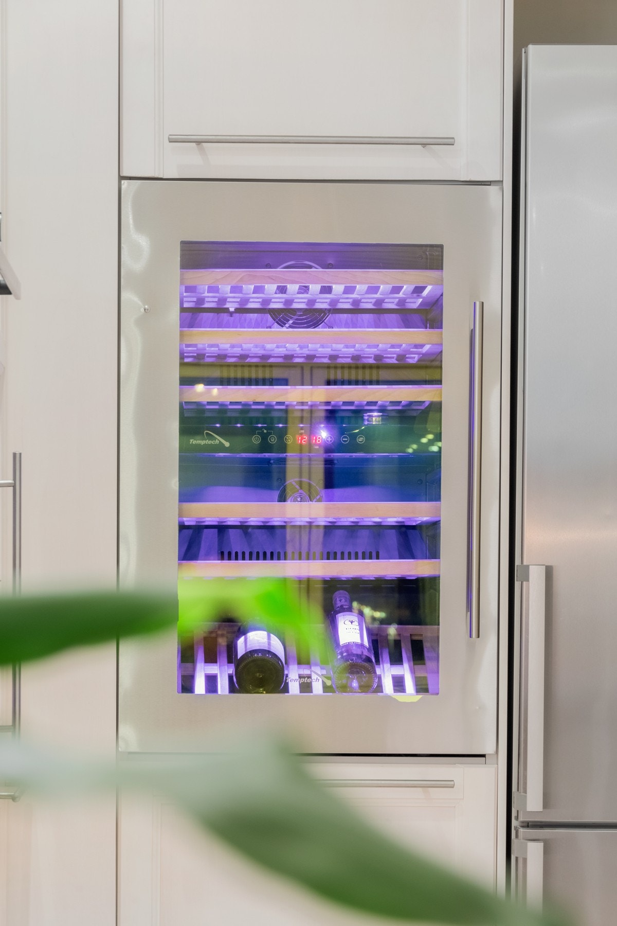 Kjøkken fra 2014/15 med flere integrerte hvitevarer Galleribilde