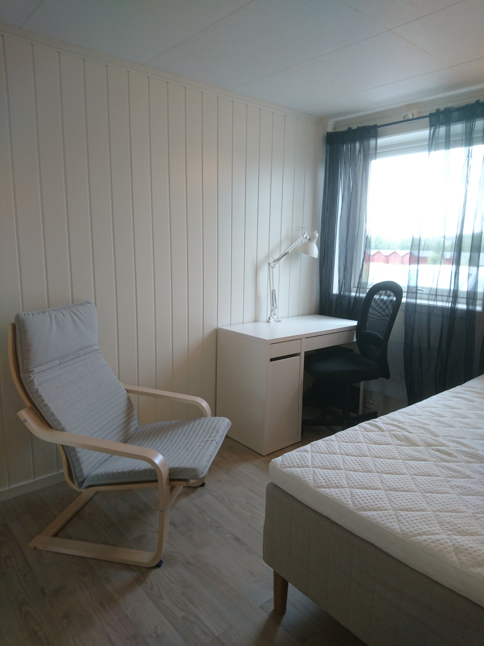 Rom 2: 8 m2 UTLEID. Galleribilde