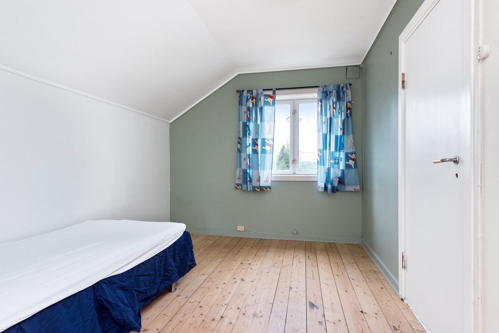 Soverom nr, 2 Galleribilde