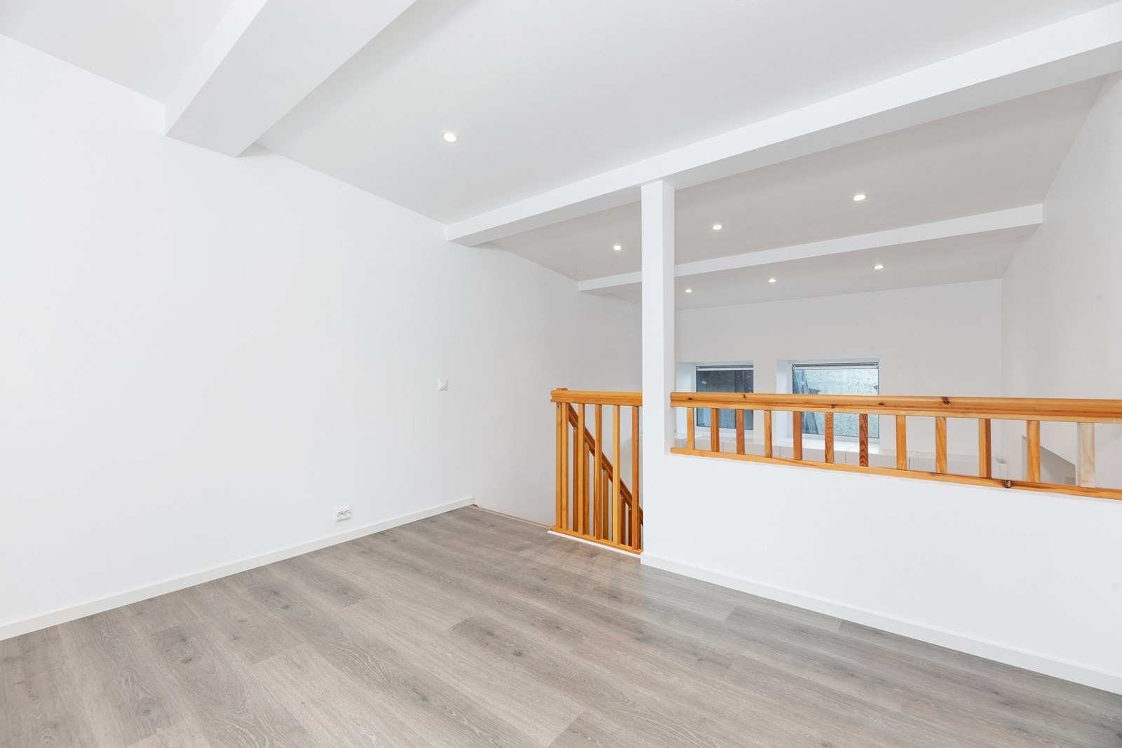 DNB Eiendom v/ Ole Morten Grotnes har gleden av å presentere Torolv Kveldulvsons gate 4B - En stilsikker leilighet med spennende planløsning! Galleribilde