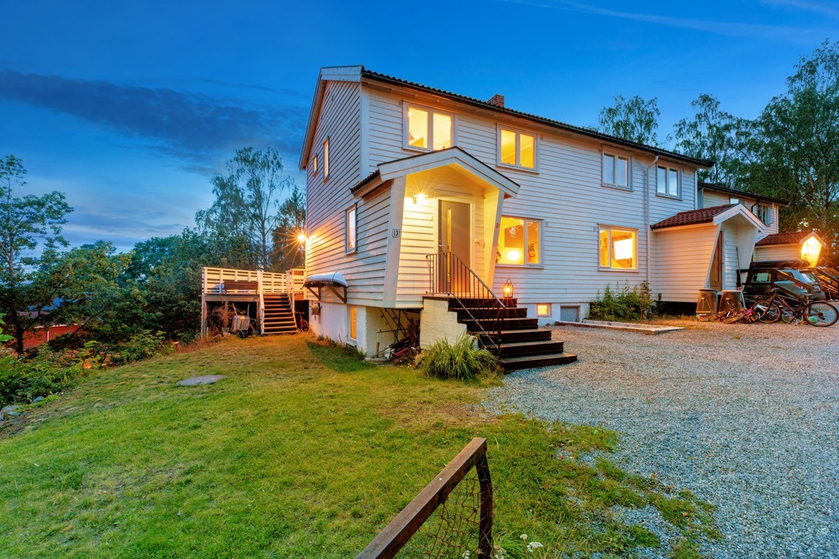 Kveld i Liljeveien Galleribilde