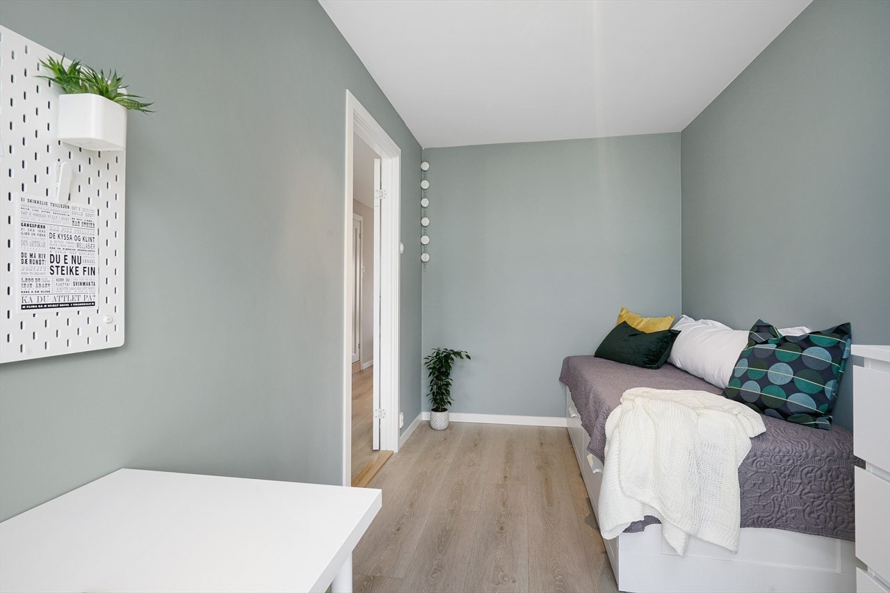 Soverom 2 har også plass til garderobeskap, hvis man skulle ønske det. Galleribilde