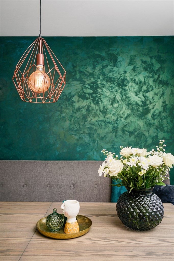 Dekorativ vegg som gir et svakt metallisk utseende, maling fra Marcopolo. Galleribilde