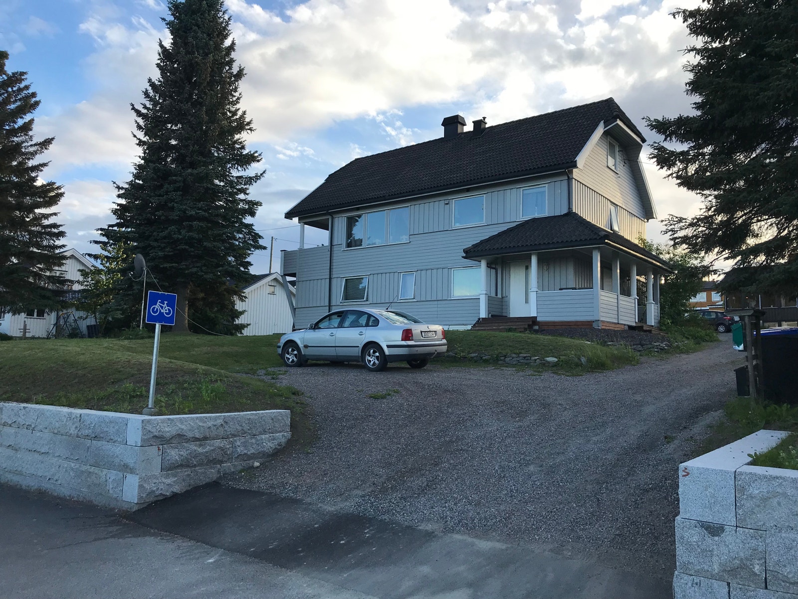 Fasade fra Østre totenvei Galleribilde