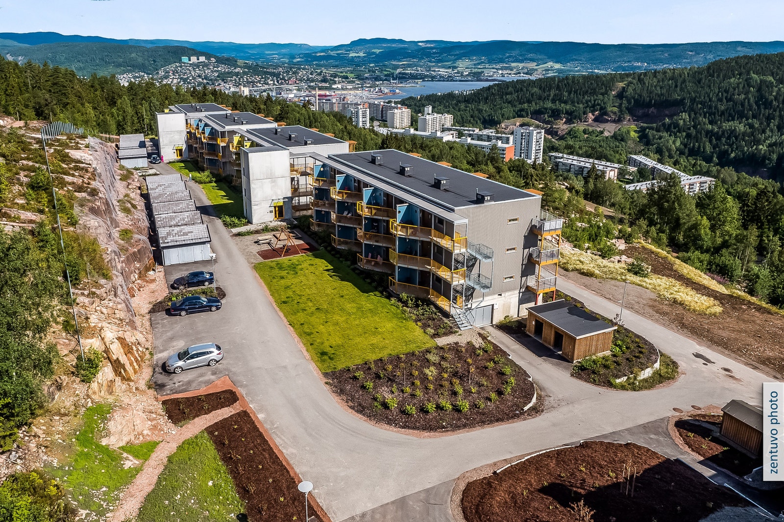 Litt av utsikten retning fjorden og Drammen Galleribilde