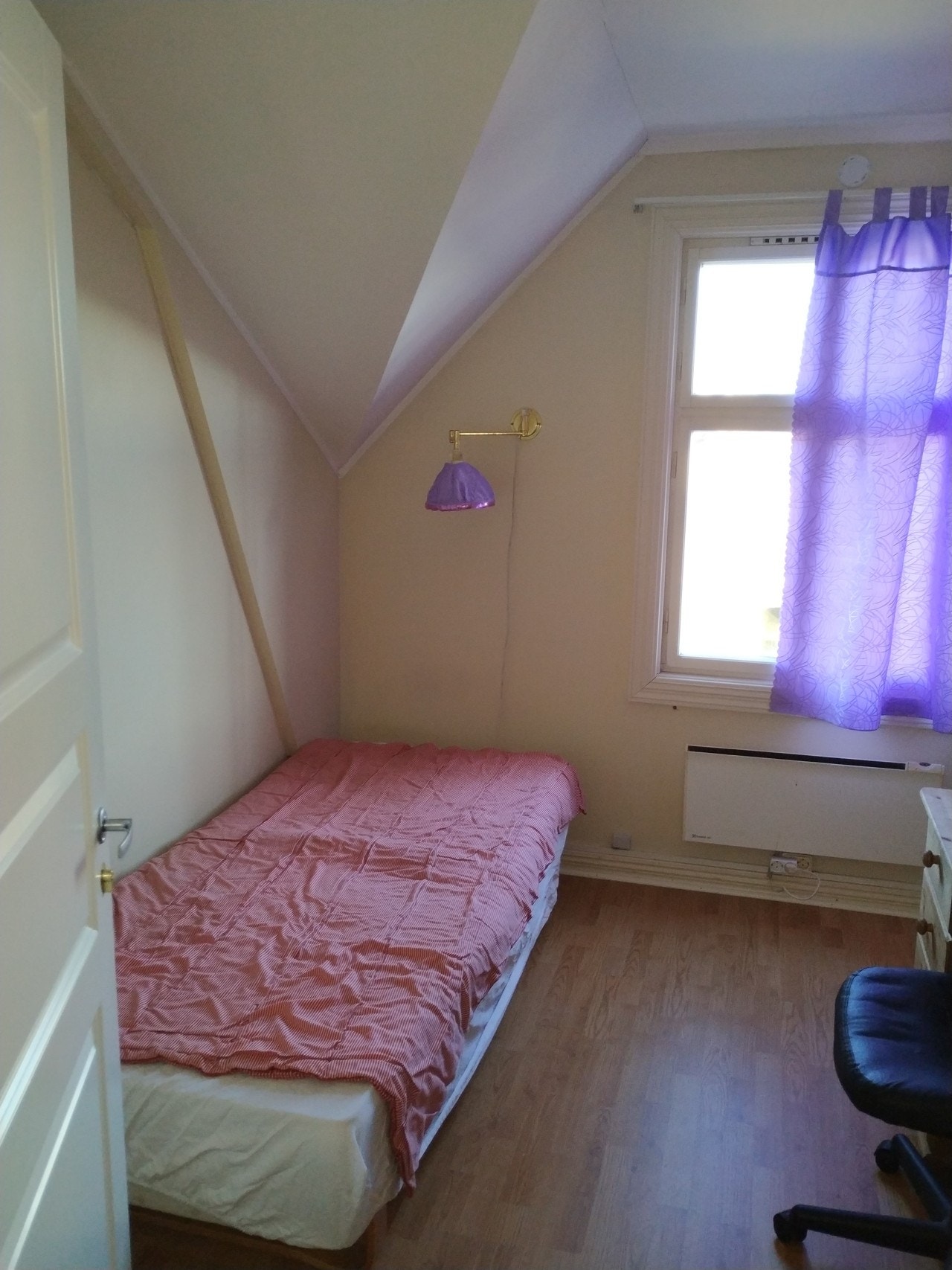 Rom 3.800 pr mnd + strøm Galleribilde