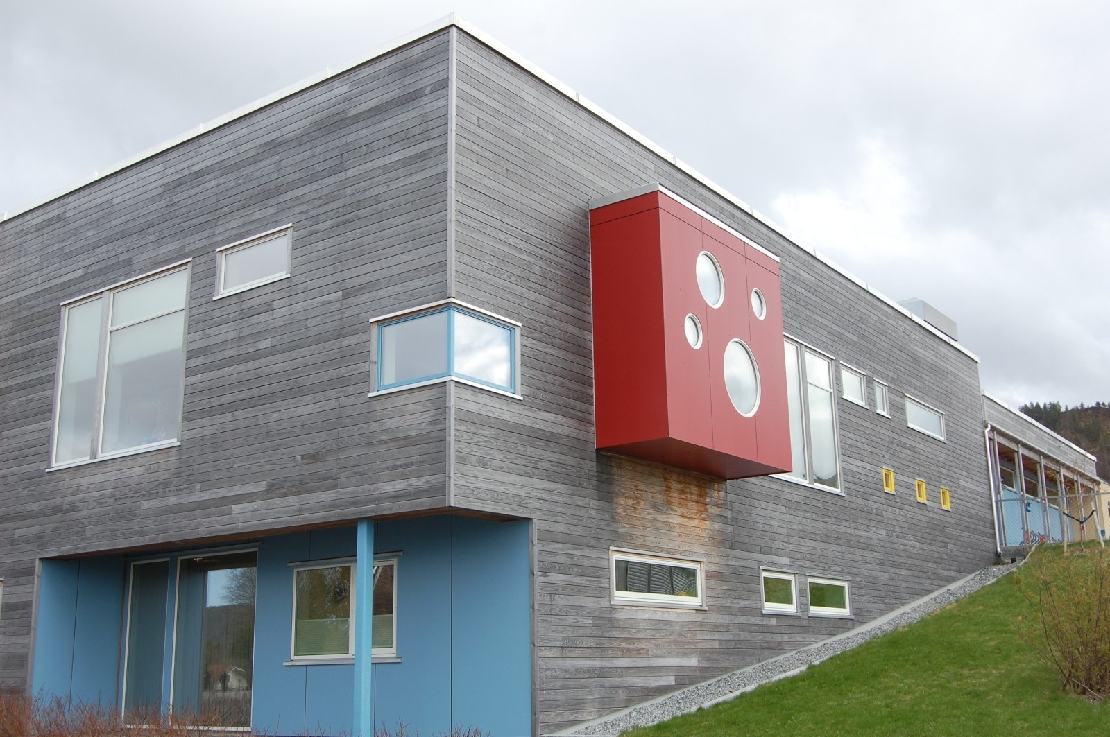 Det er gangavstand til Bergetippen Barnehage fra leiligheten. Galleribilde
