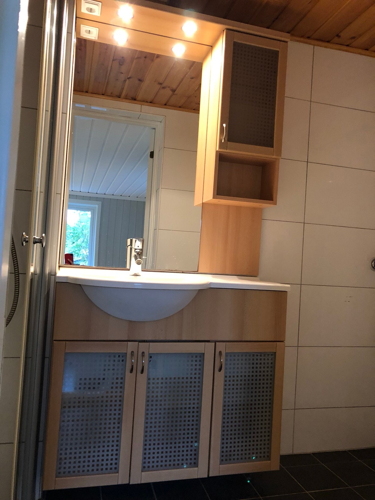 Innbydende og delikat bad. Galleribilde