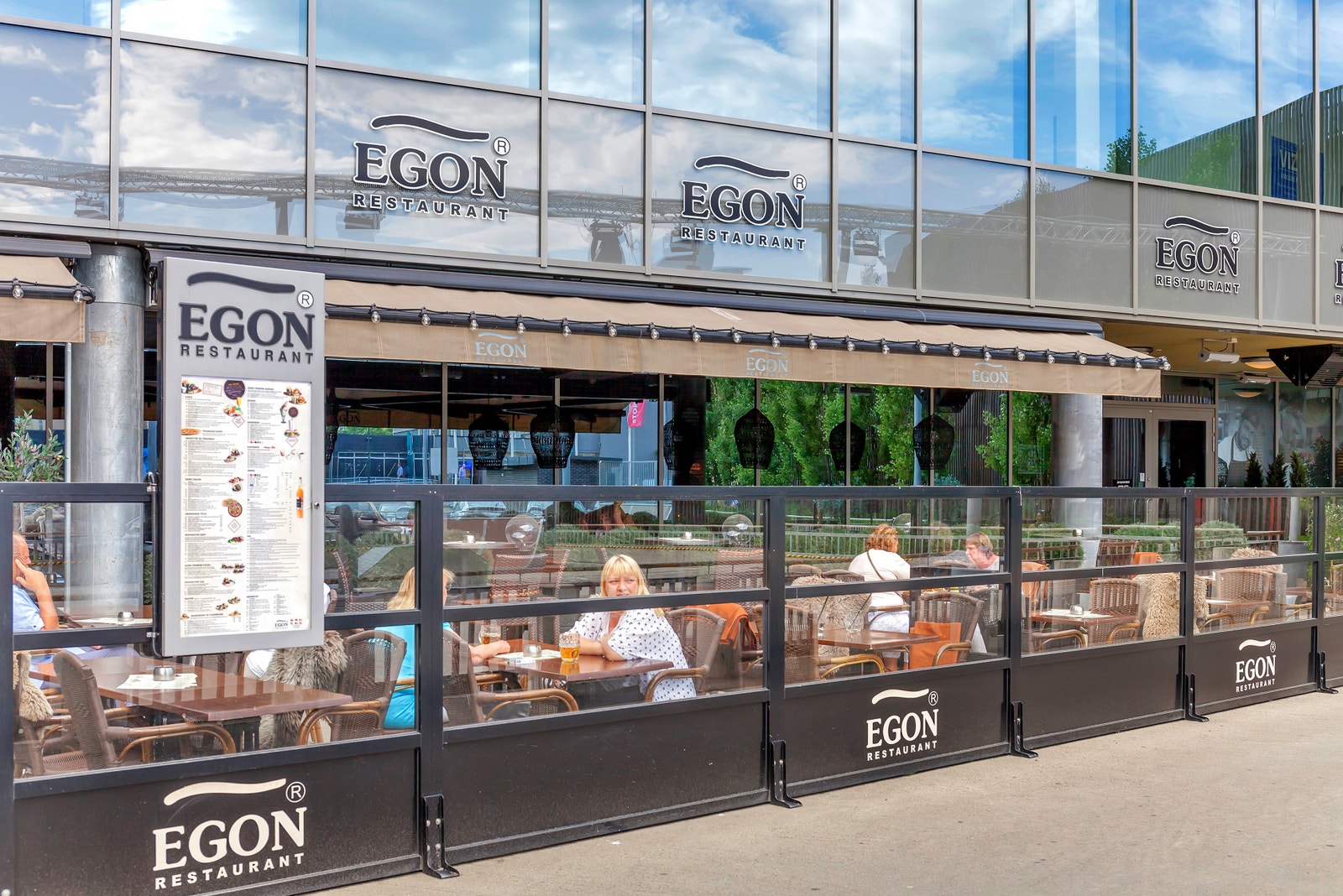 Spisested på Stor senter Galleribilde