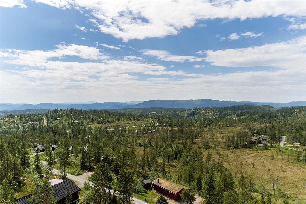 På Solesetra/Norefjell Vest, omkranset av flott natur på alle kanter, ligger det en nydelig hytte fra 2007. Galleribilde
