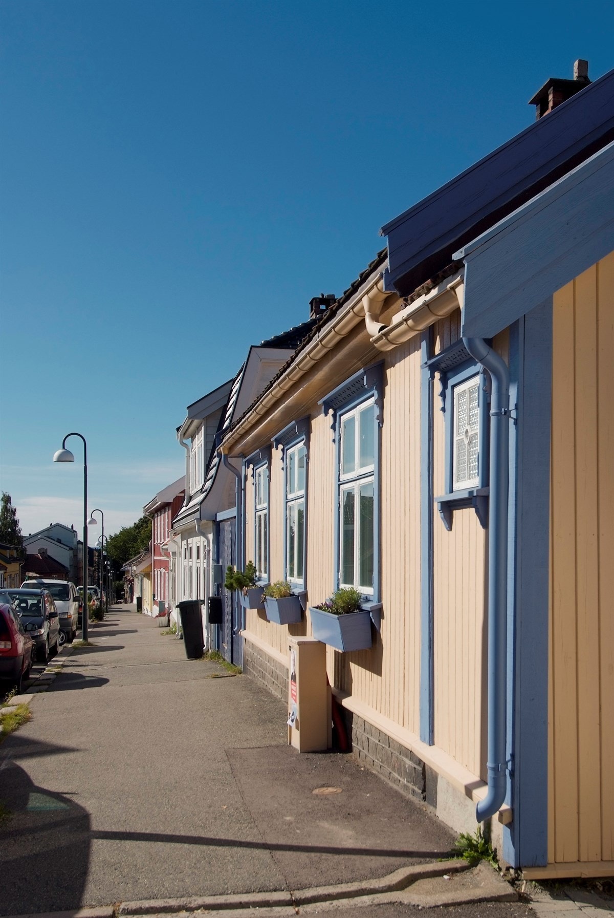 Populære Vålerenga ligger like ved - en sjarmerende bydel med nydelige trehus Galleribilde