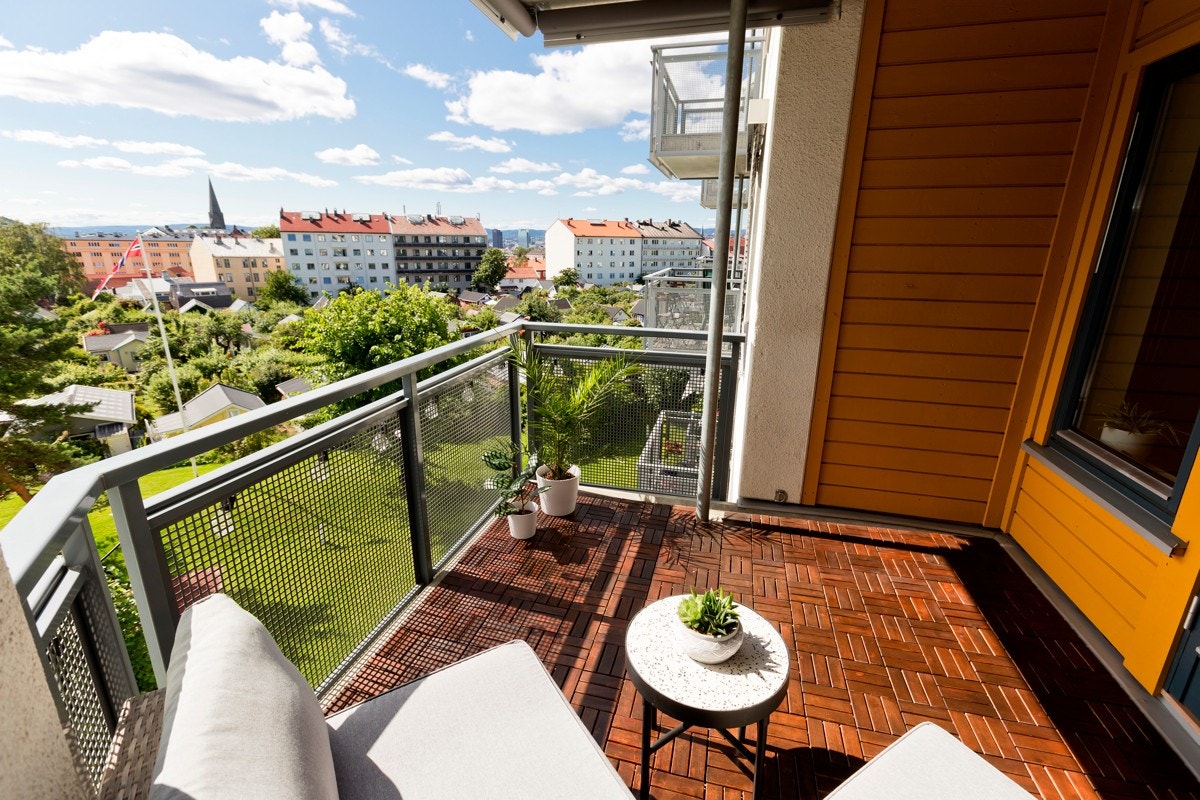 Balkongen er på 7,5m² og har god plass til sittegruppe. Galleribilde