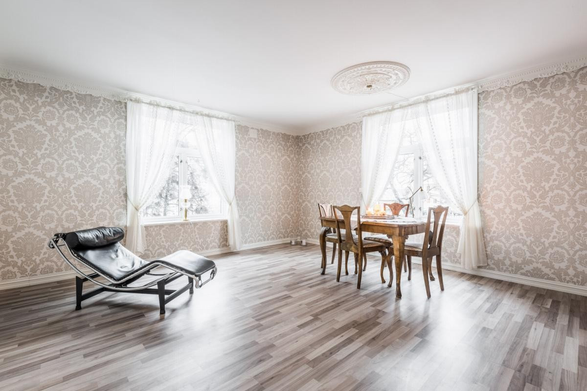 Lys og trivelig spisestue
