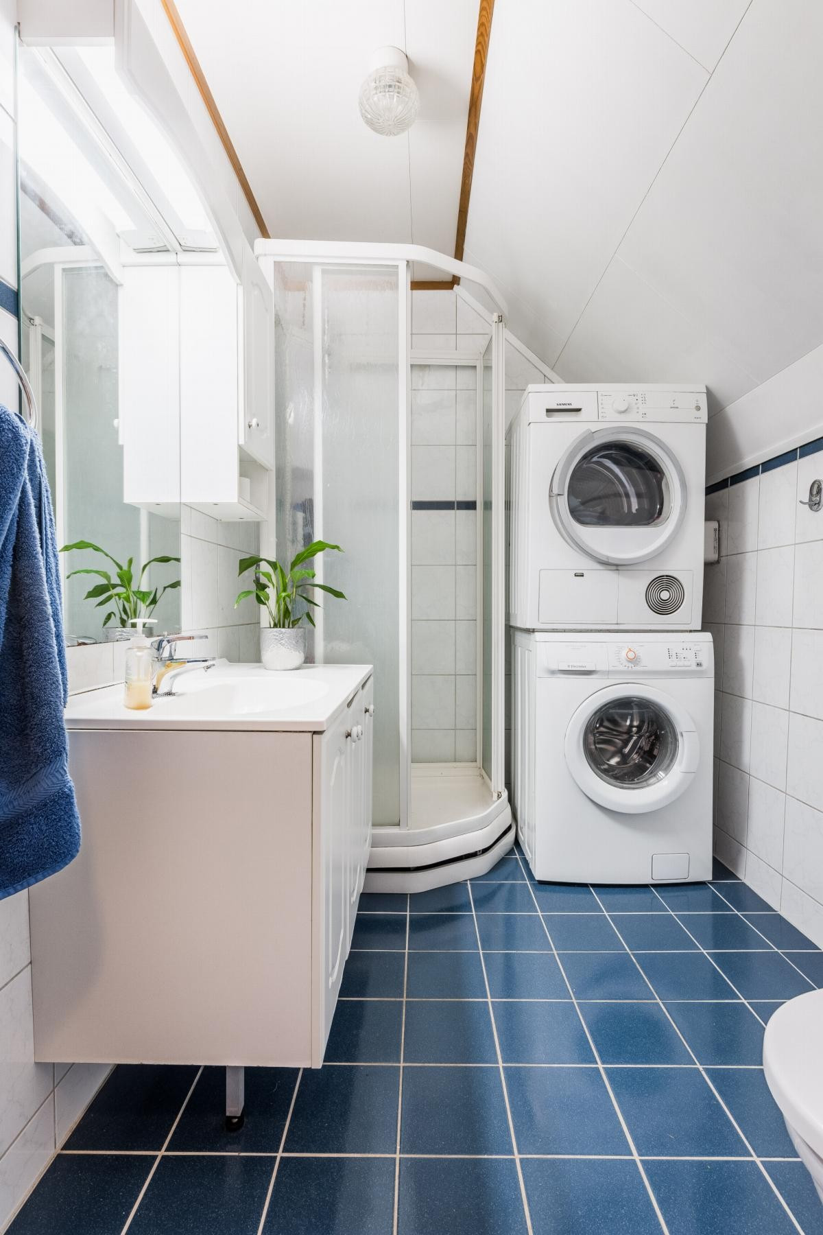 Flislagt bad til hybel og loftsleilighet
