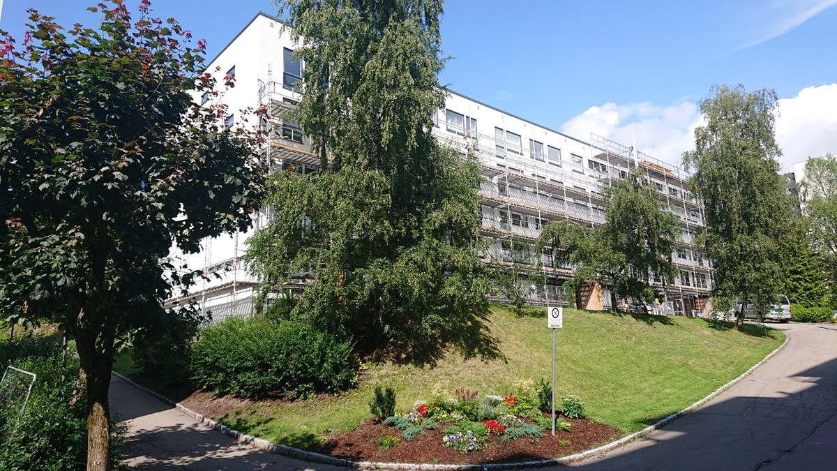 Blokken ligger på en høyde og er uten sjenerende innsyn. Galleribilde