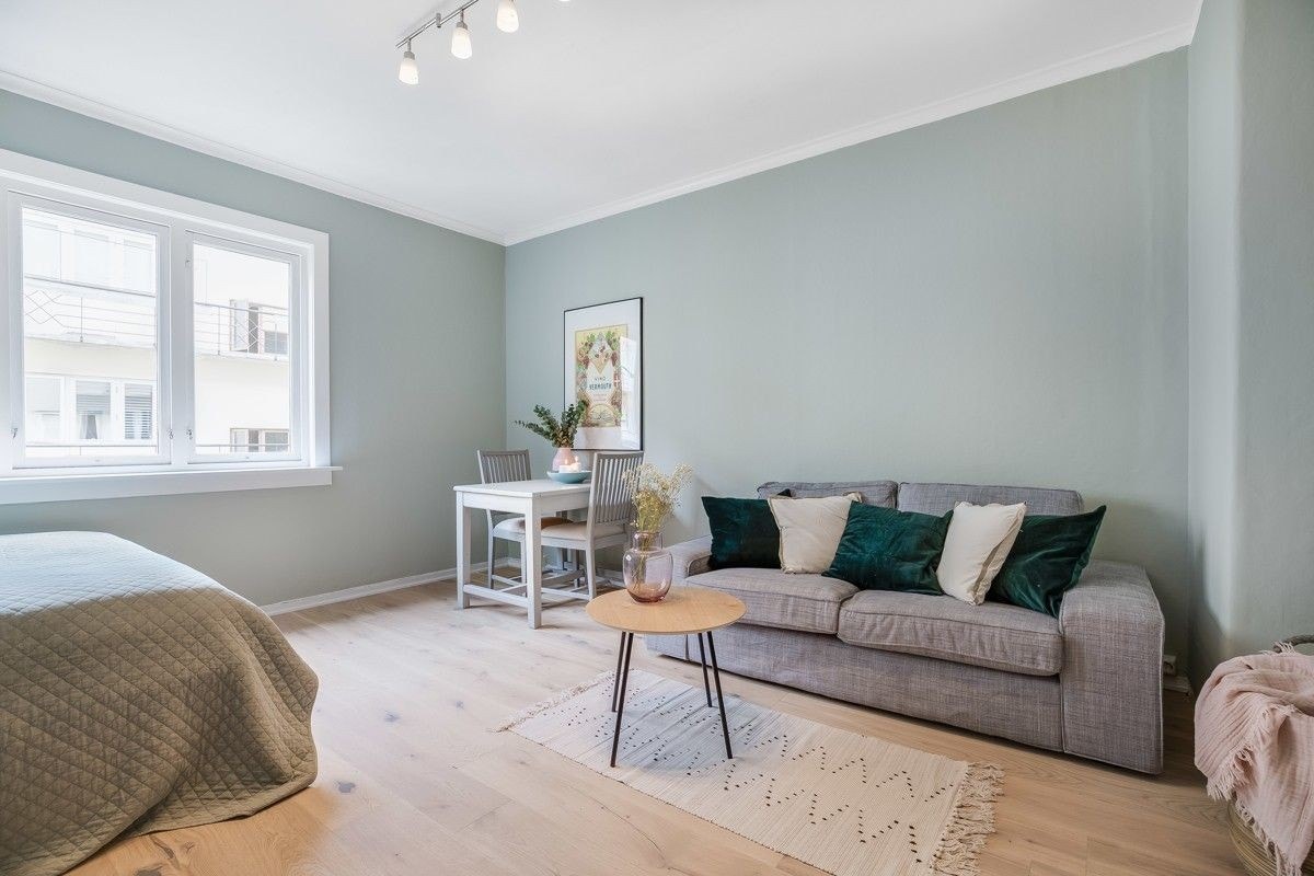 Leiligheten er overflatebehandlet i 2019 og fremstår svært delikat Galleribilde