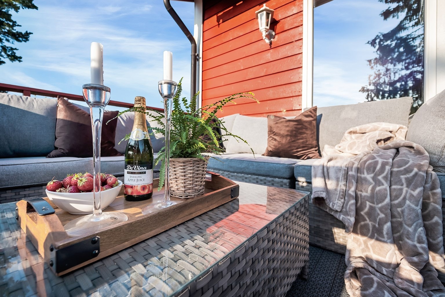 Boligen har gode solforhold fra morgen til kveld. Galleribilde