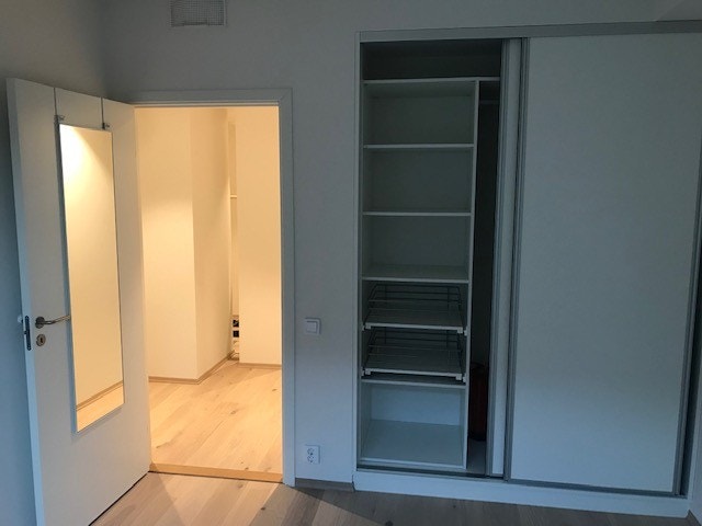 Garderobe hovedsoverom Galleribilde