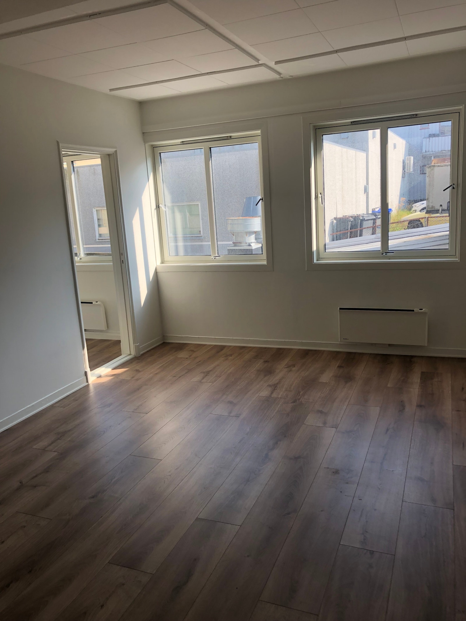 Lys og fin stue, med gode lysforhold Galleribilde