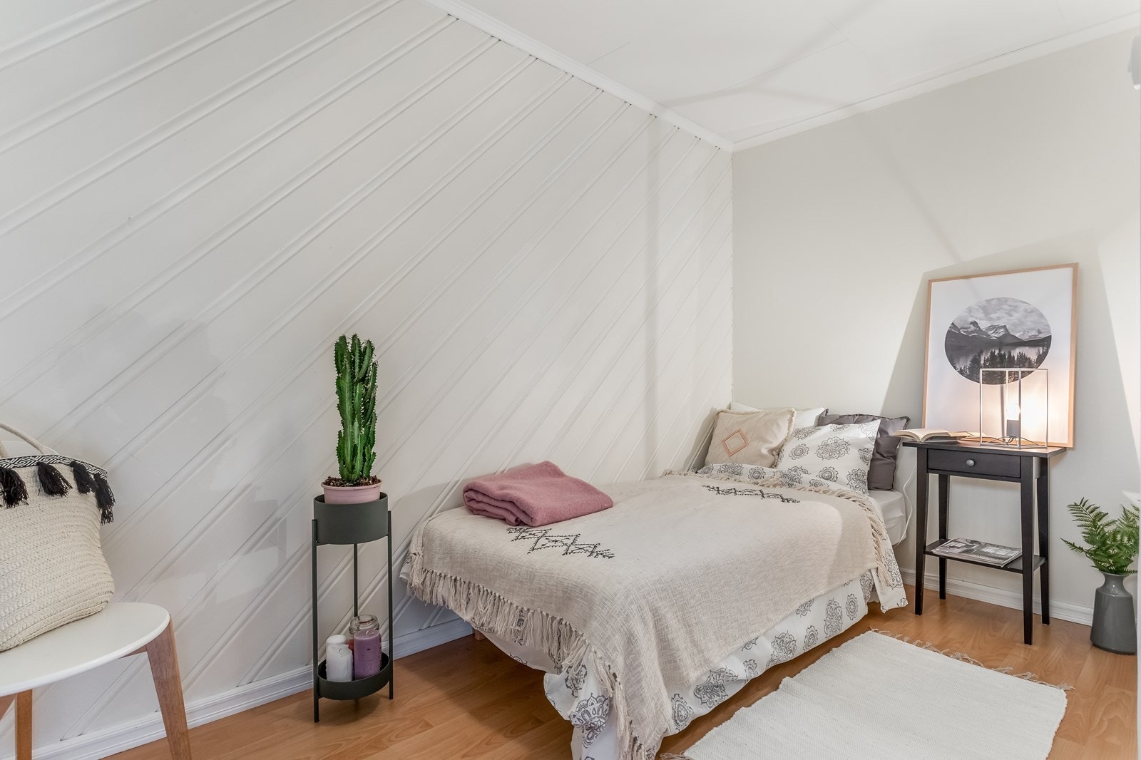 Det tredje soverommet har også god plass til både dobbeltseng og kontorstasjon. Galleribilde