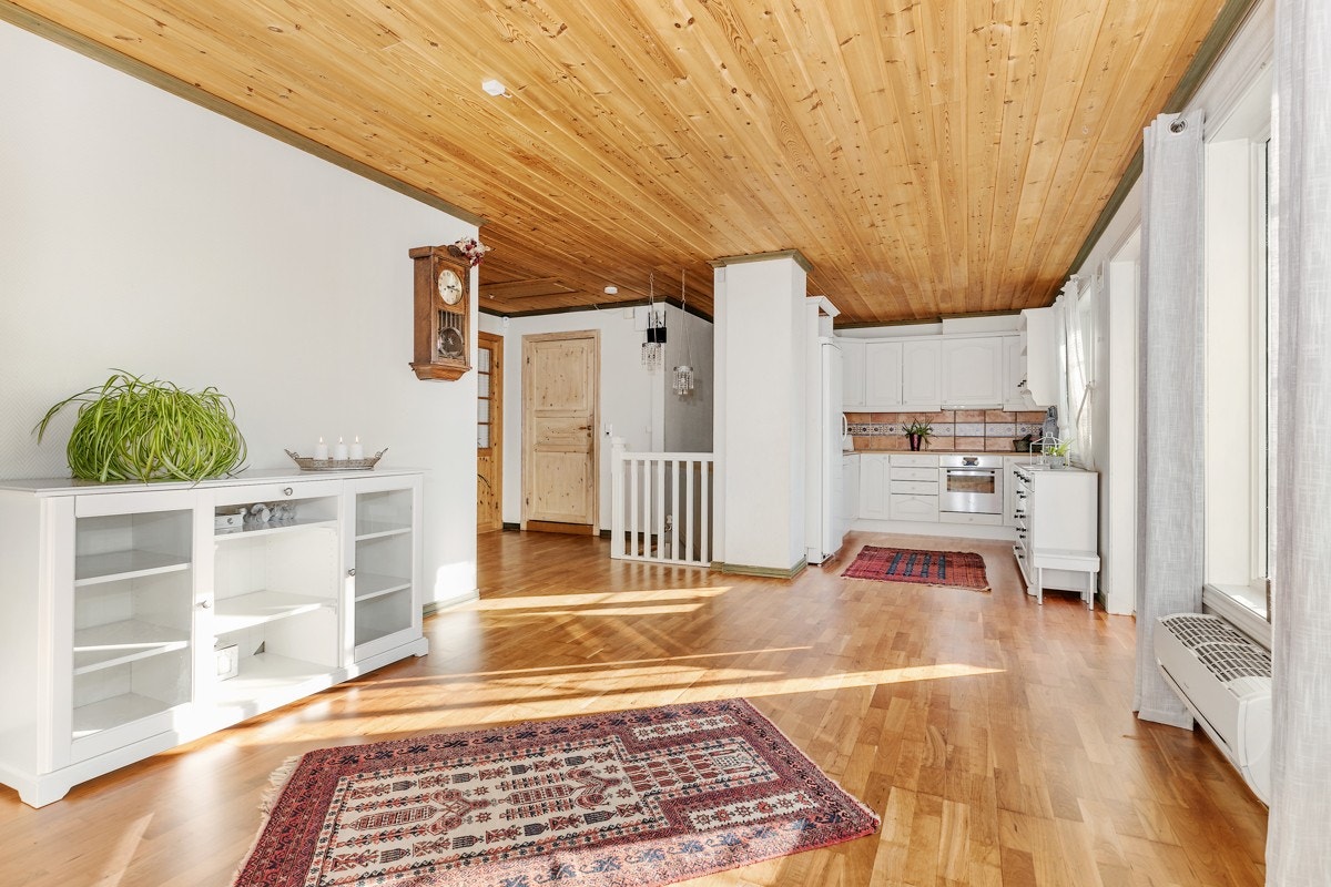 God plass til spisestue Galleribilde