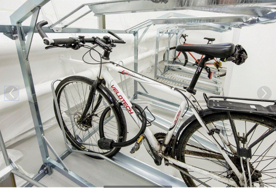 Sykkelparkering i kjelleren Galleribilde