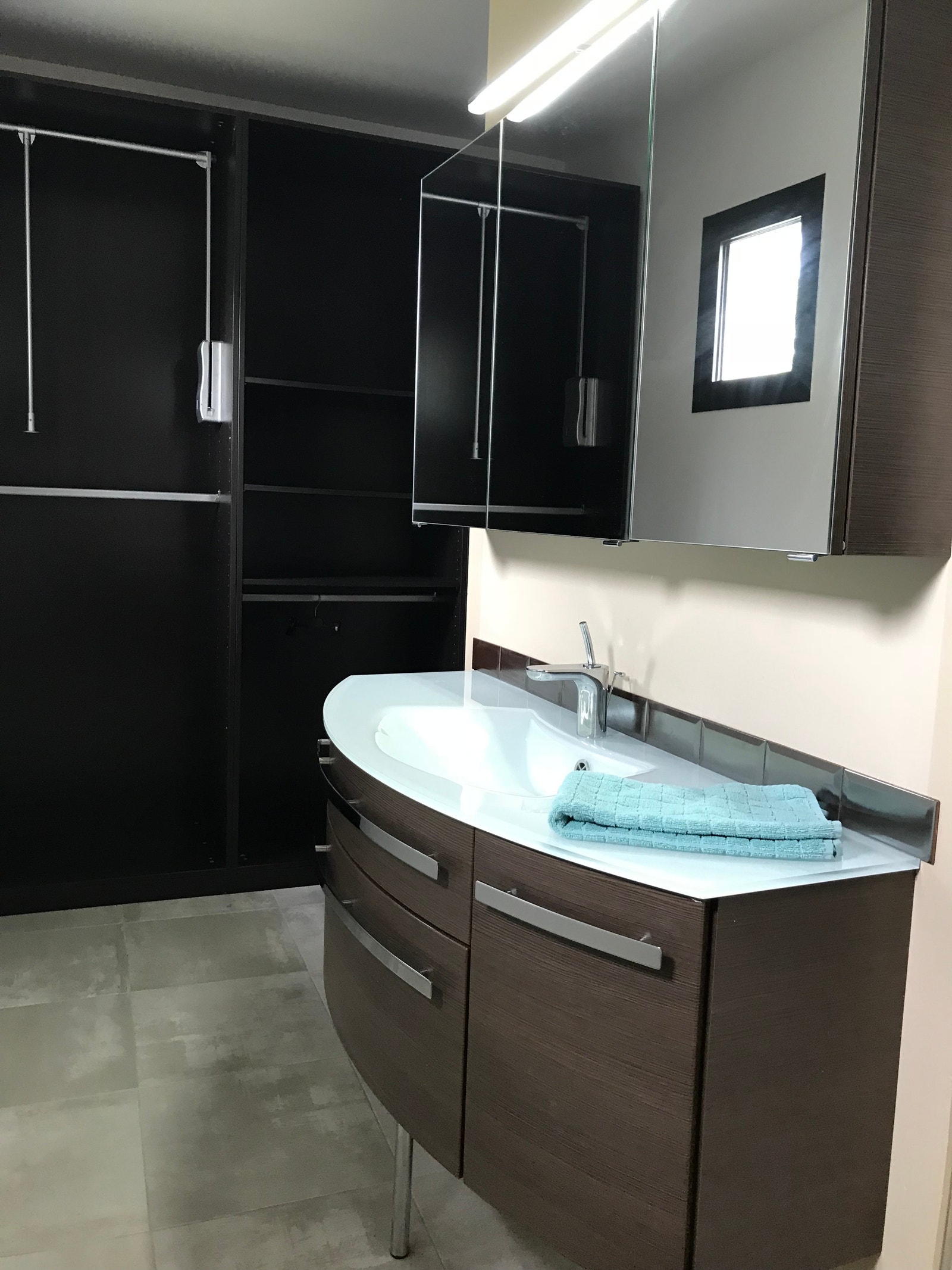 Bad/garderobe 1. etg. Galleribilde