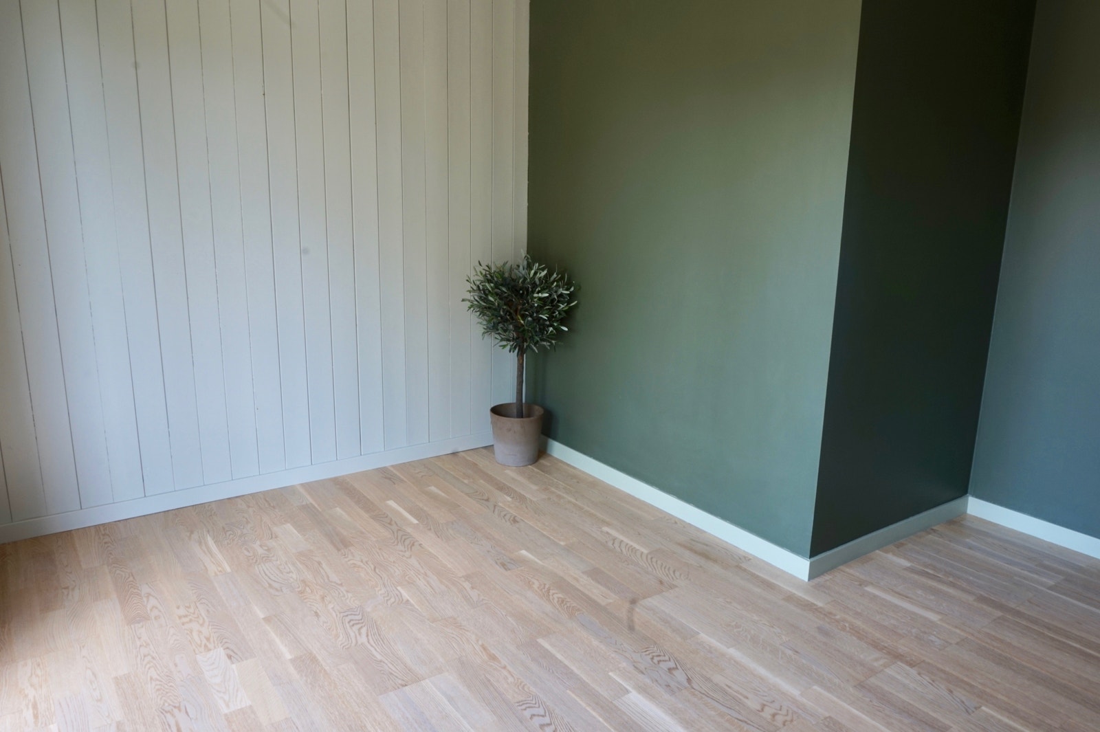 Rom med utgang til veranda Galleribilde