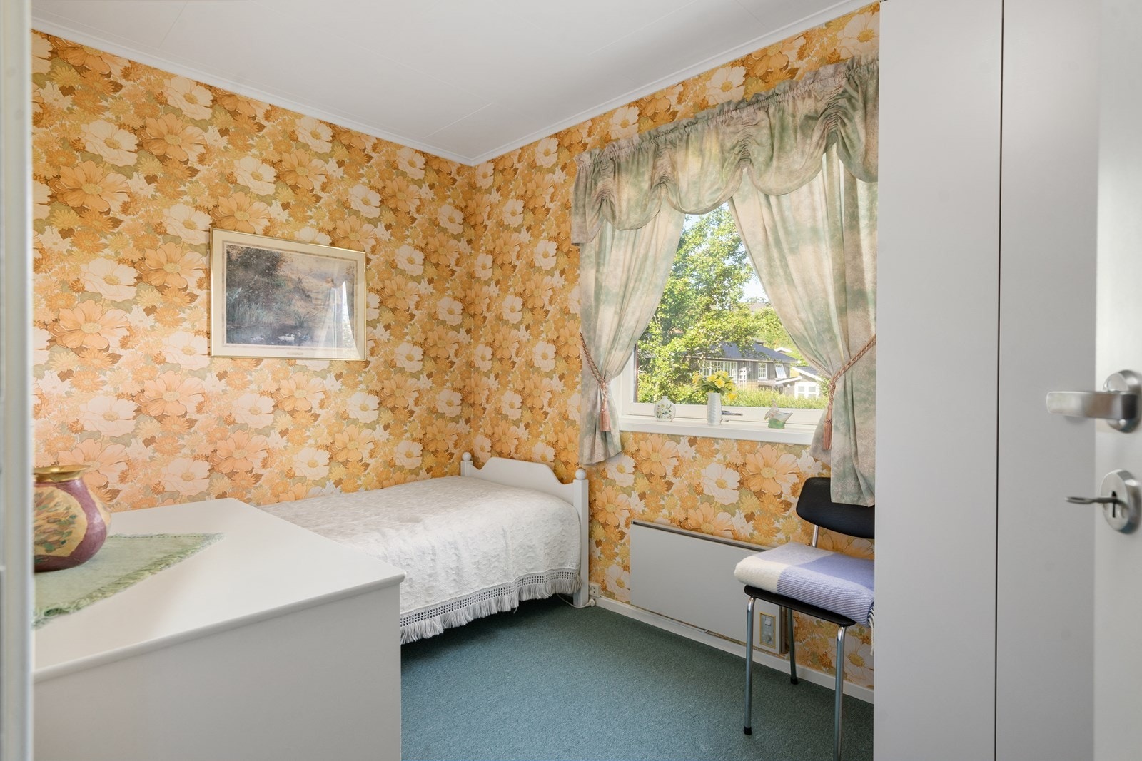 Det tredje soverommet har også fin størrelse med plass til seng, garderobe og oppbevaringsmøblement. Galleribilde