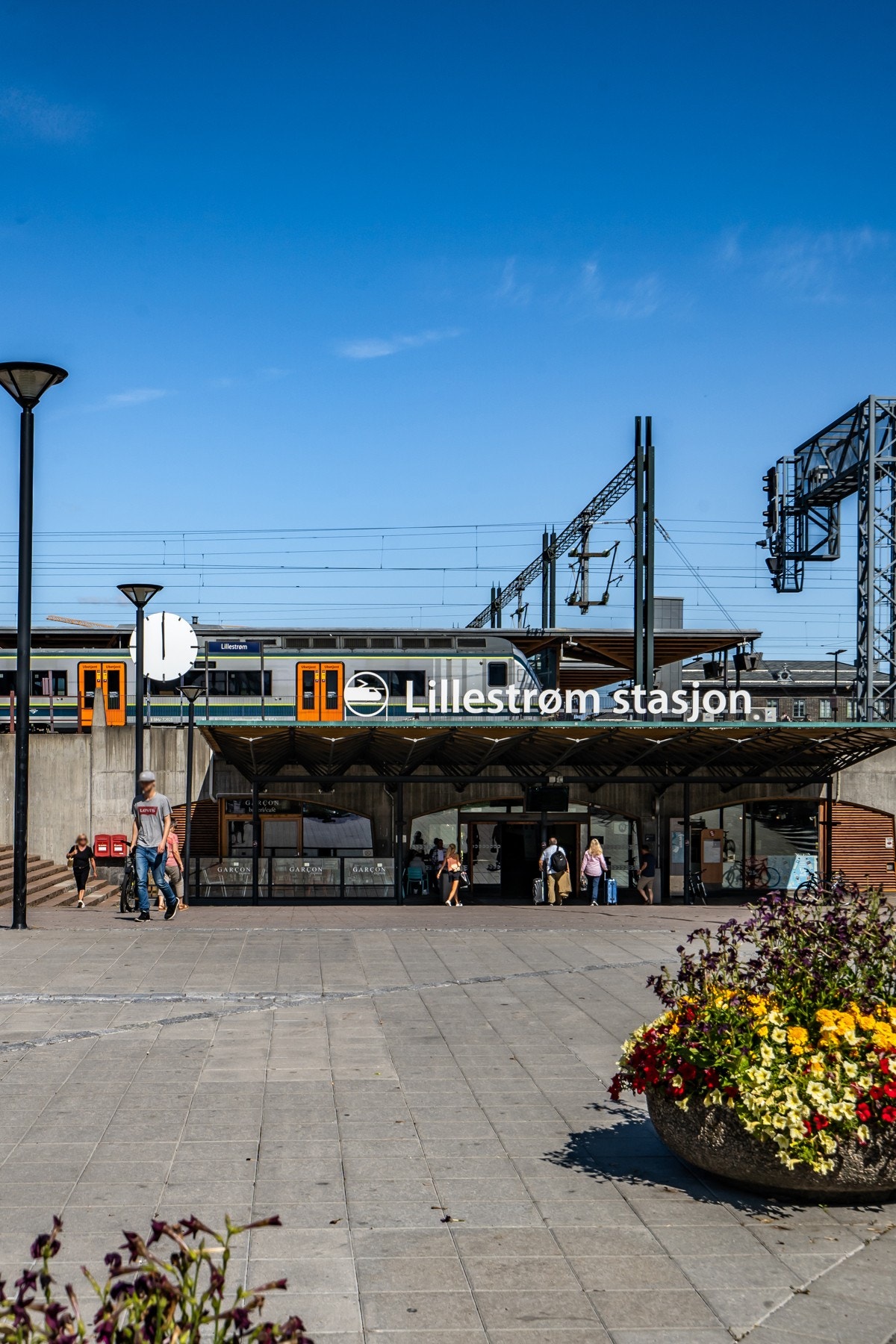 Gangavstand til Lillestrøm stasjon - 10 minutter unna resten av verden! Galleribilde