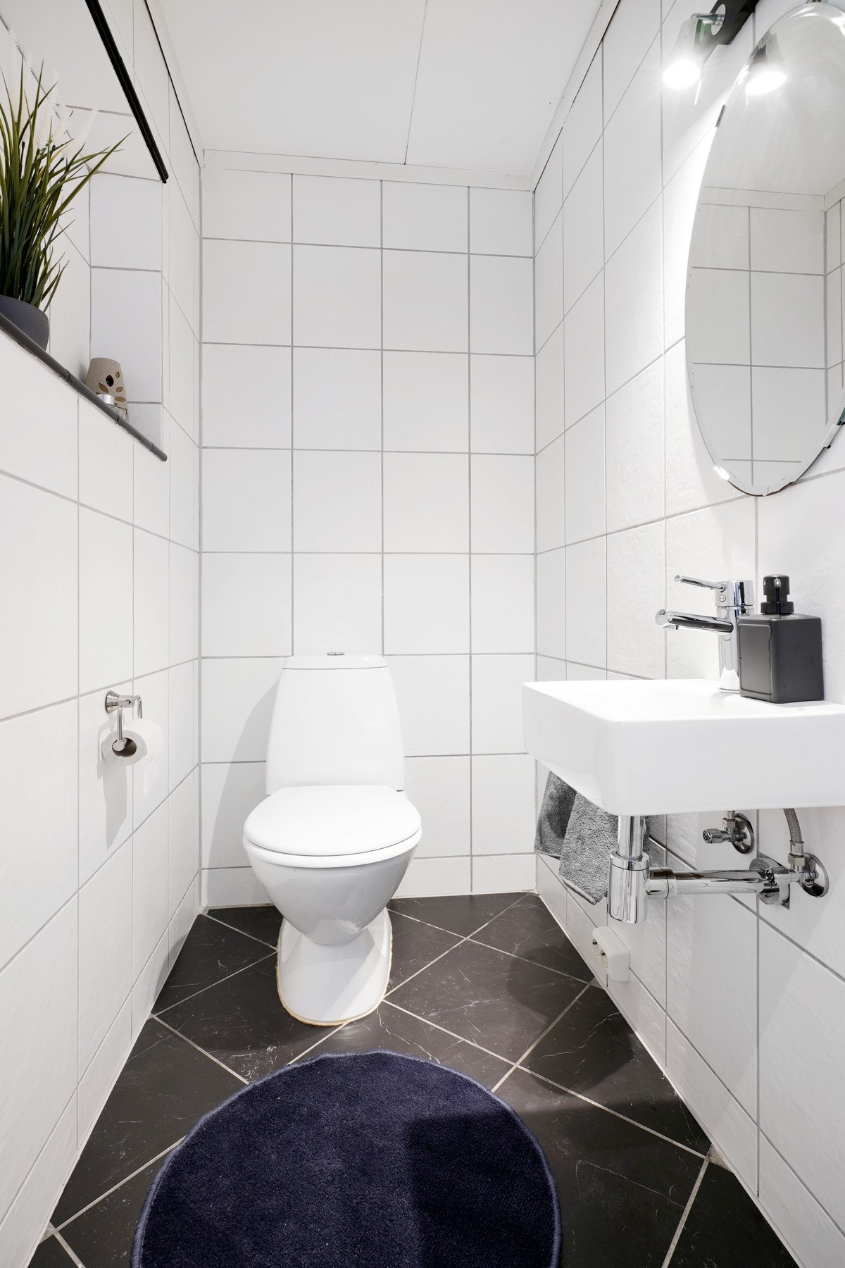 Hovedetasje - WC Galleribilde