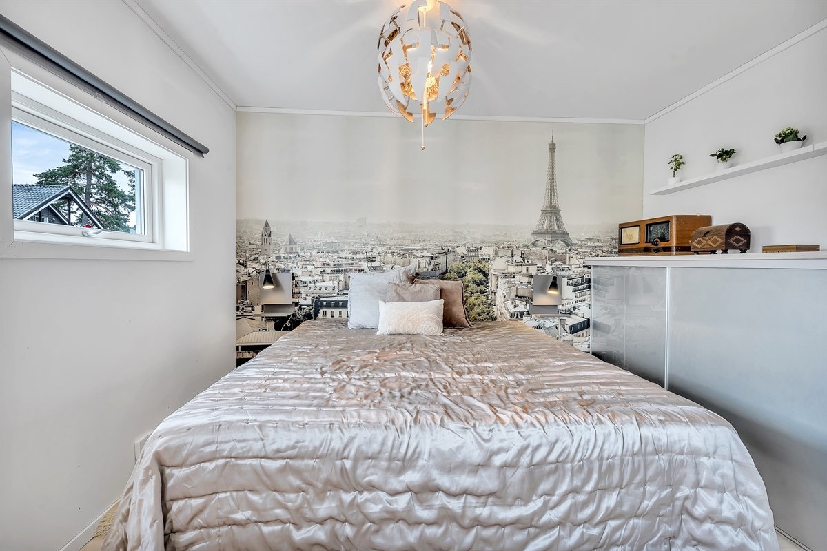 God plass til dobbeltseng. Galleribilde