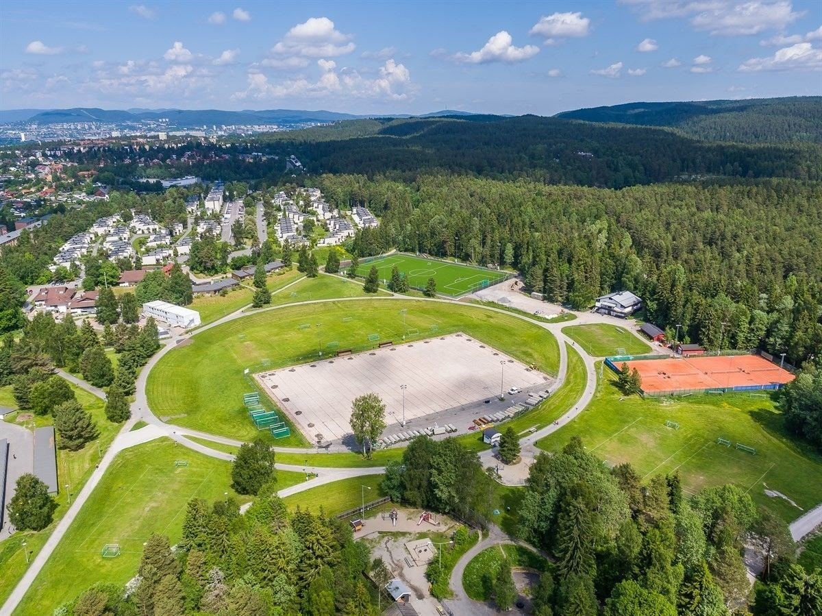 Haraløkka idrettsanlegg. Galleribilde