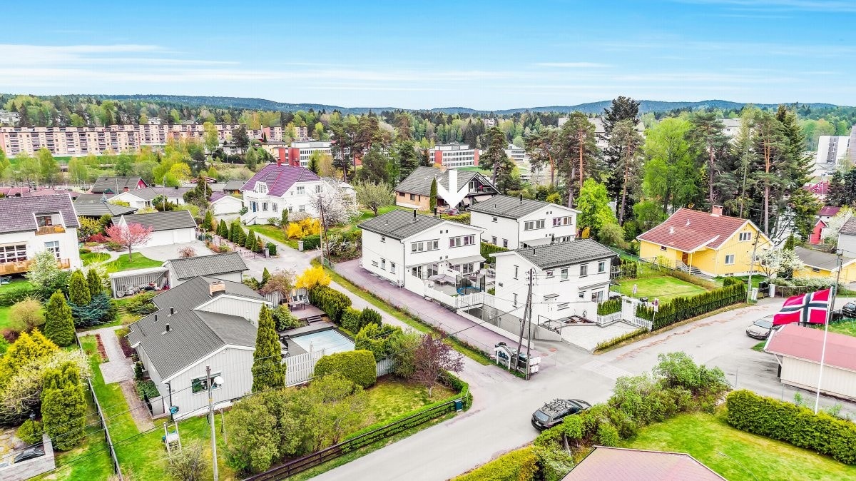 Lekker halvpart av vertikaldelt tomannsbolig med etterspurt og barnevennlig beliggenhet. Galleribilde