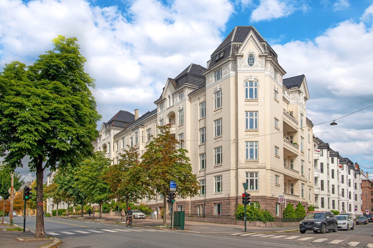 I den vakre kvartalsbebyggelsen vis à vis Frogner kirke Galleribilde