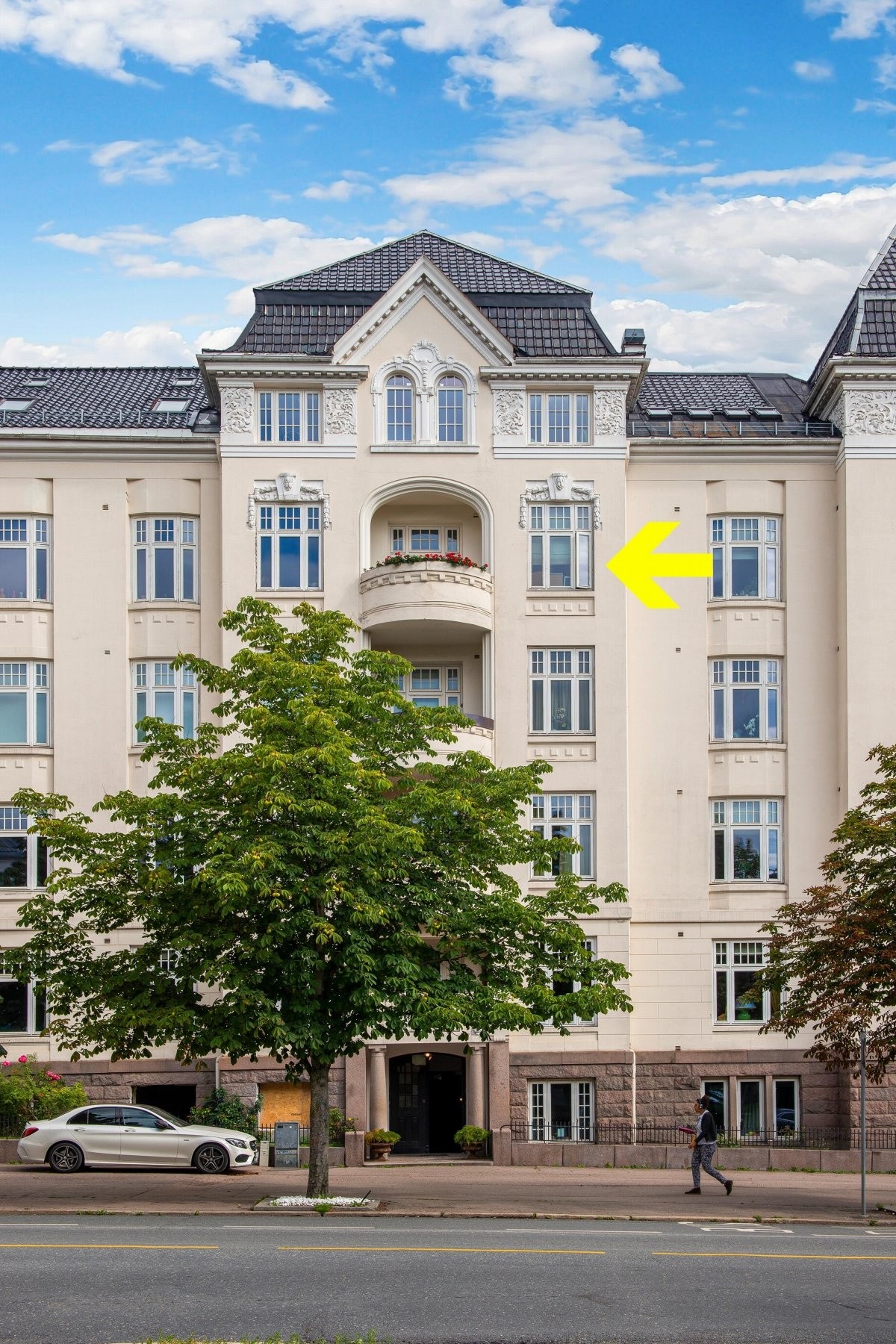 Flott eierleilighet i 5. etg med heis - 2 balkonger - Modernisert i 2009/2010 Galleribilde