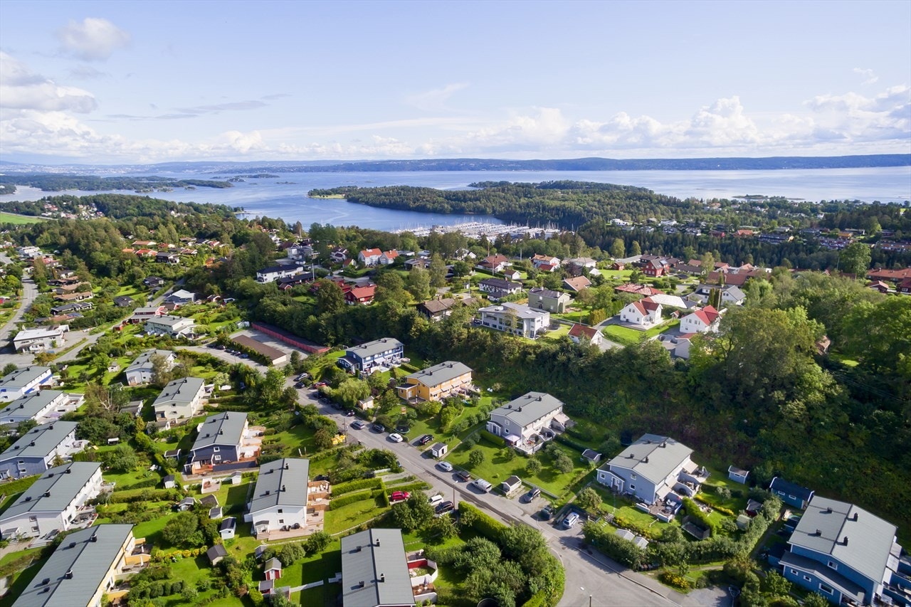 Kun 15 minutters gåtur til sjøen. Galleribilde