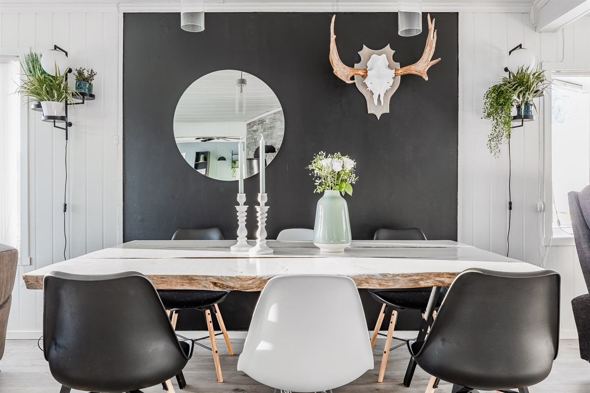 Spisestue med moderne fargevalg