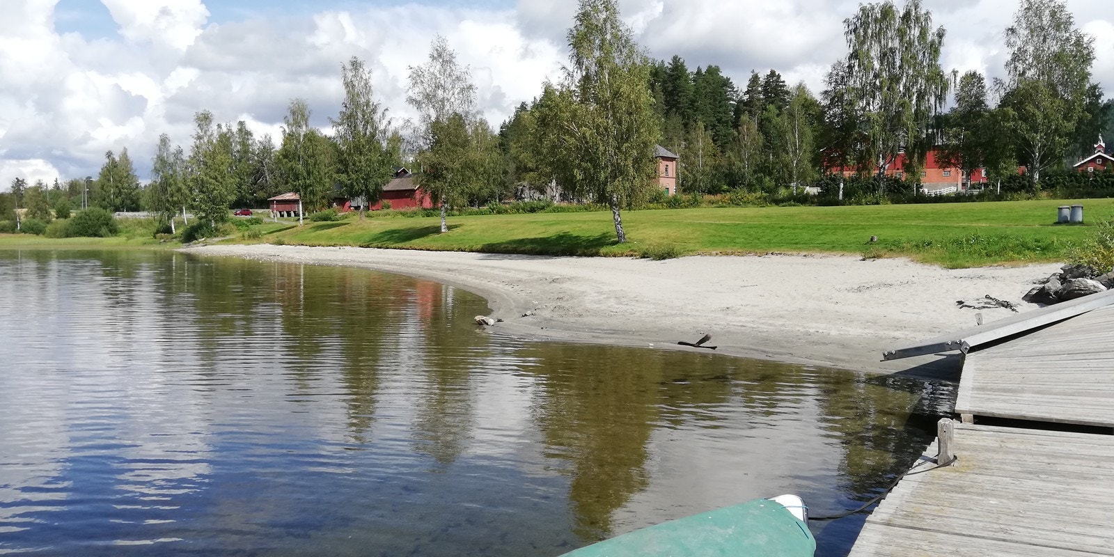 Badestrand ca. 5 min gangavstand til boligen Galleribilde