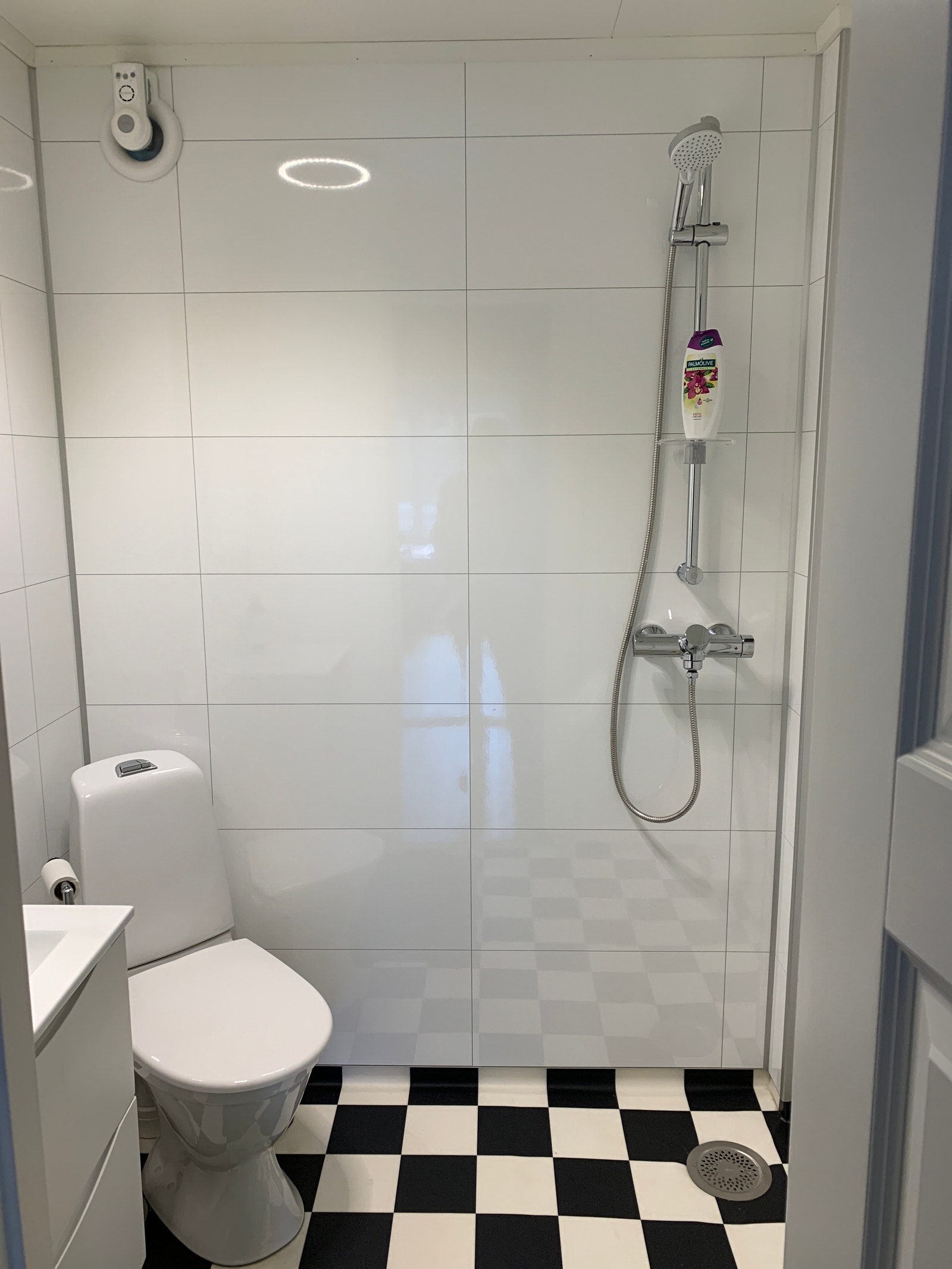 to nyoppussa bad Galleribilde