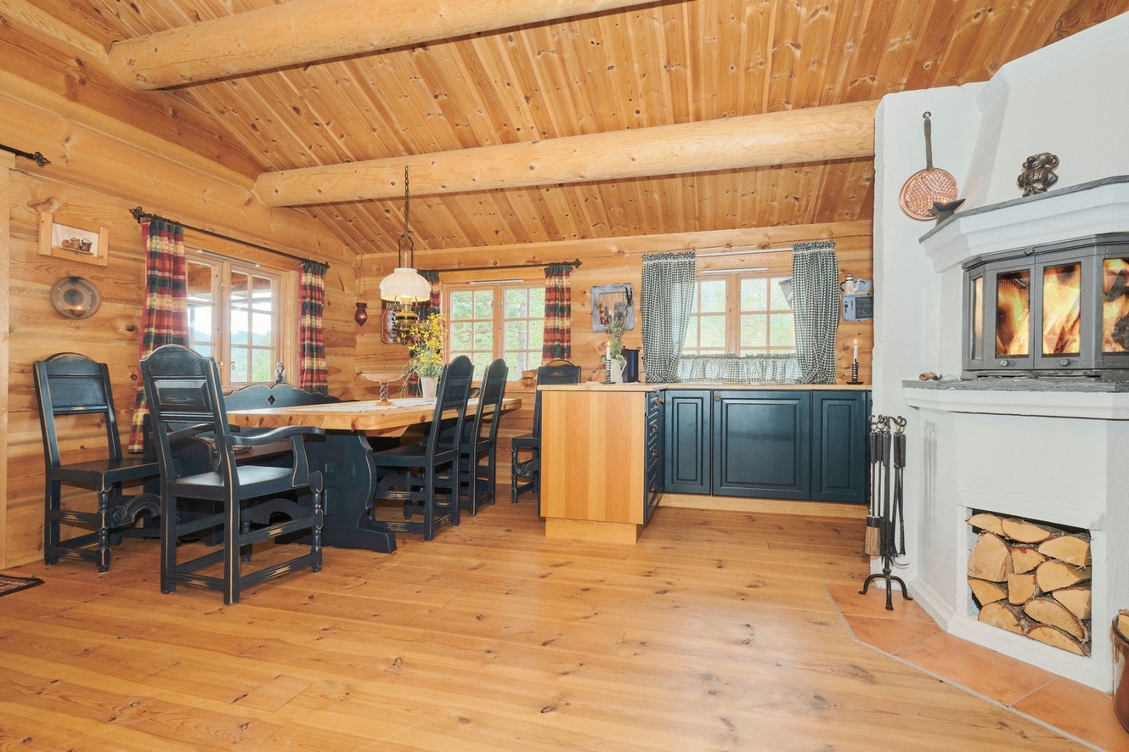 spisestue kjokken 2 Galleribilde