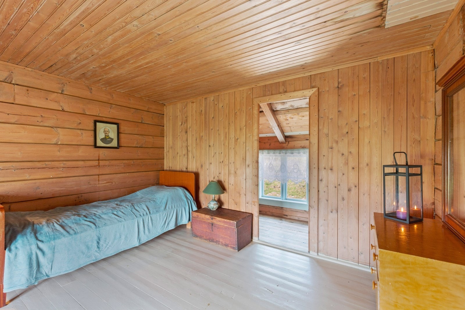 Soverom med plass til walk-in-closet. Galleribilde