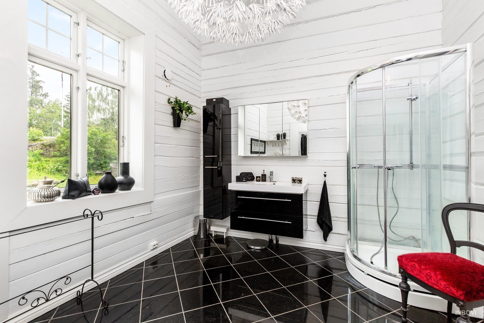 Lyst og delikat bad Galleribilde