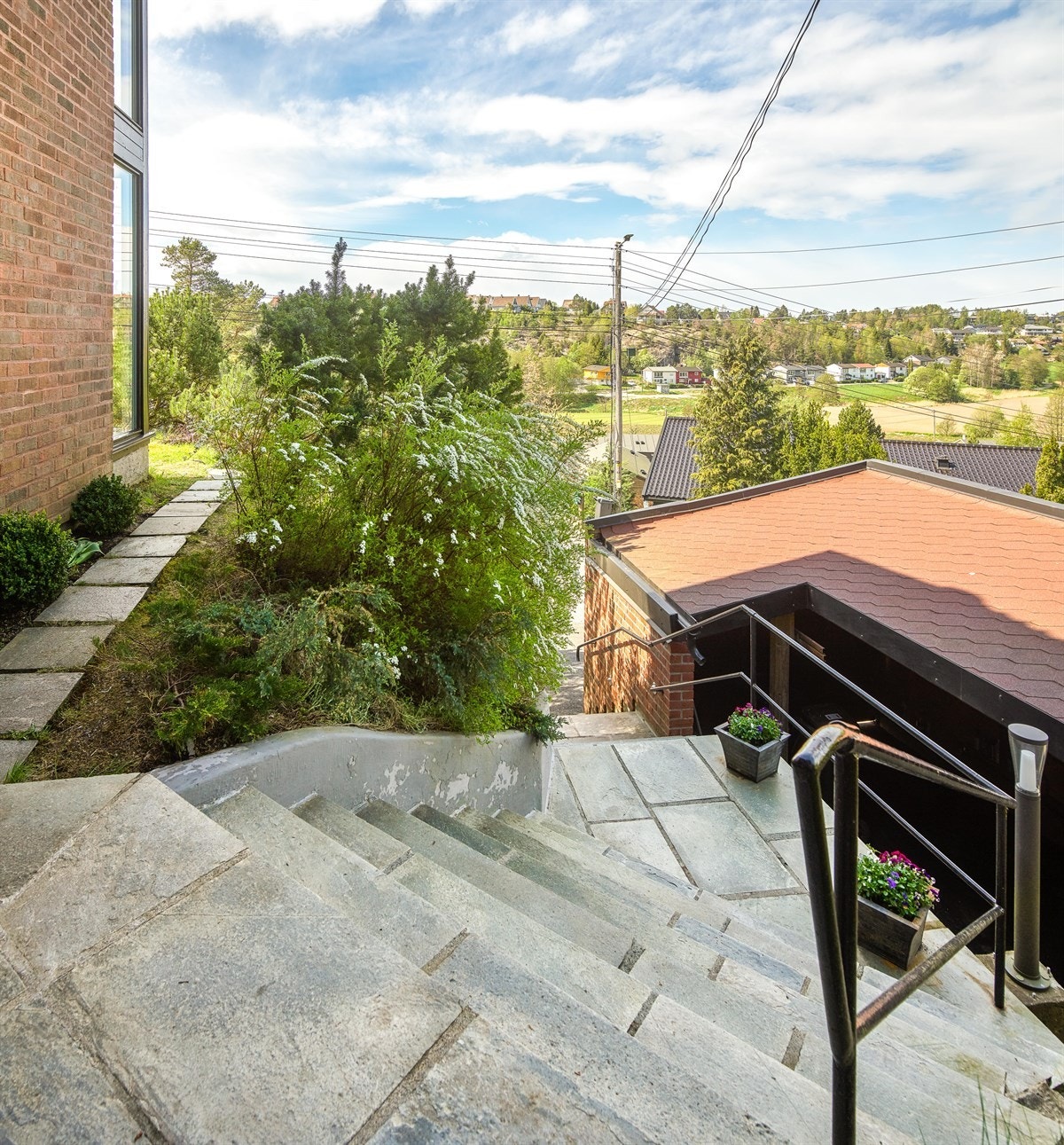 Ut fra inngangspartiet. Galleribilde